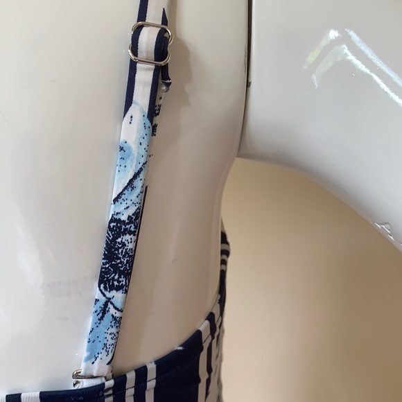 Aqua one piece swimsuit - Picture 5 of 6